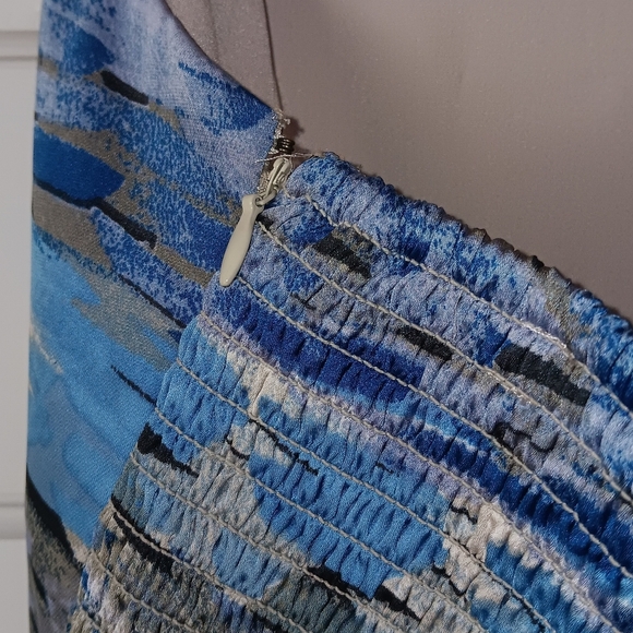 BCB Generation Sleeveless Mini Lake Sundress NWT M &  Matching Kyanite Earrings - Picture 5 of 7